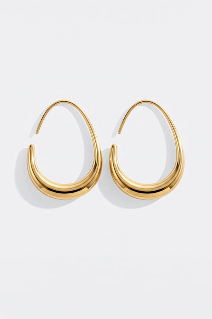 stylehess Fluid Hoop Earrings with Polished Finish - detail