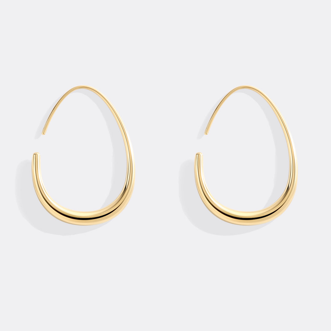 stylehess Fluid Hoop Earrings with Polished Finish - detail