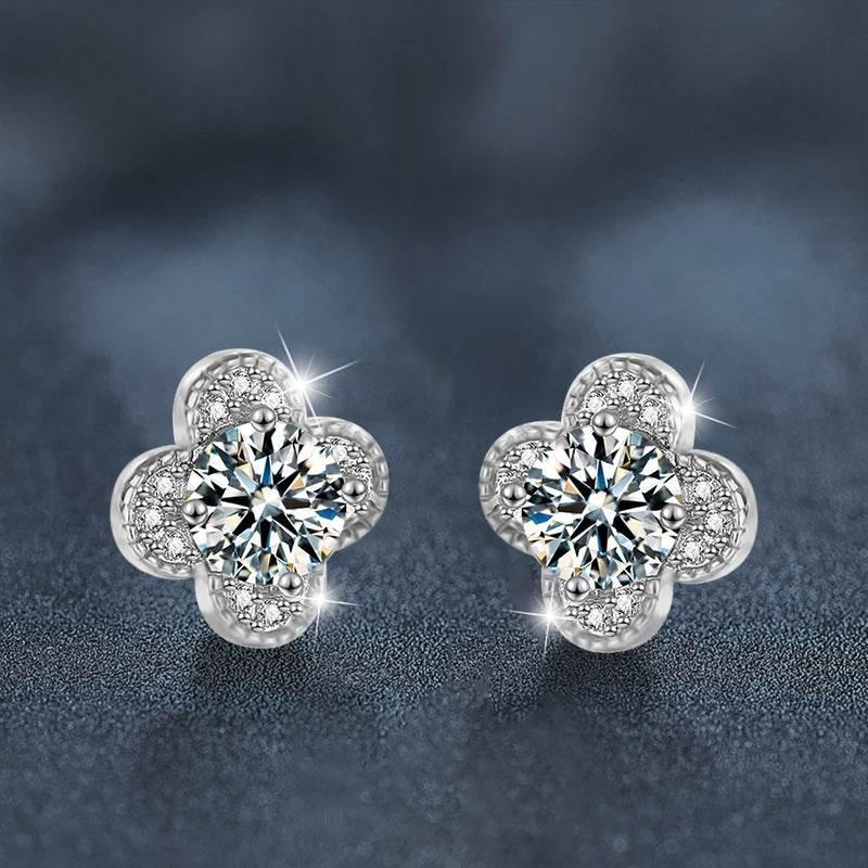 Clover Moissanite Stud Earrings